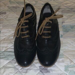 BP Black and Tan classic women oxfords lace ups Loafers